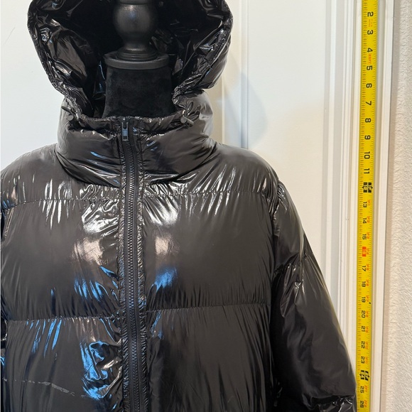 Boohoo Black Puffer Coat with Hood and Full Length Design - Picture 5 of 13